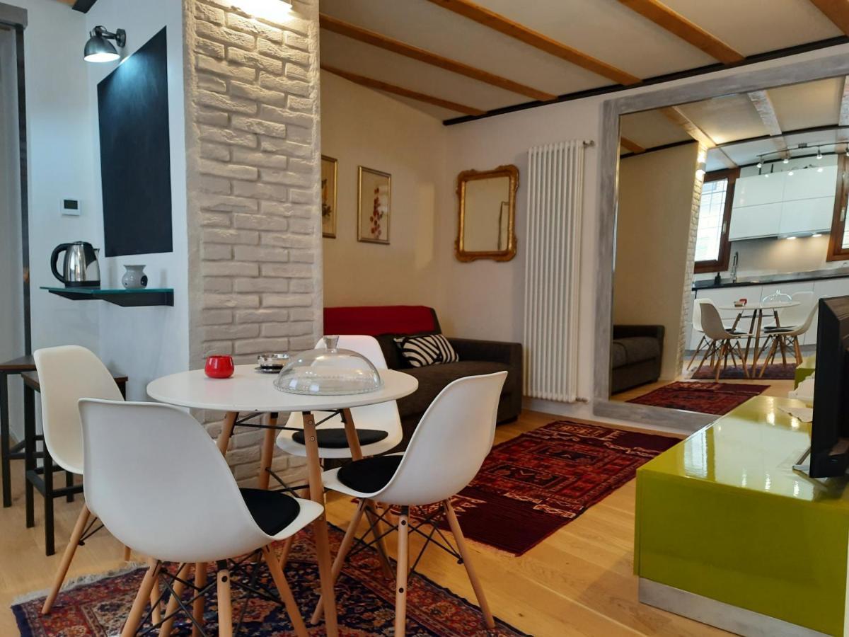 Apartment Mini Contra' Dei Servi -